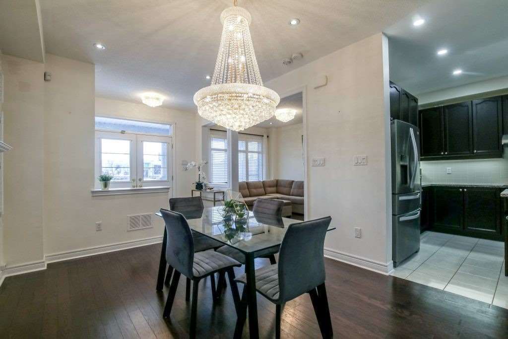 102 Braebrook Dr