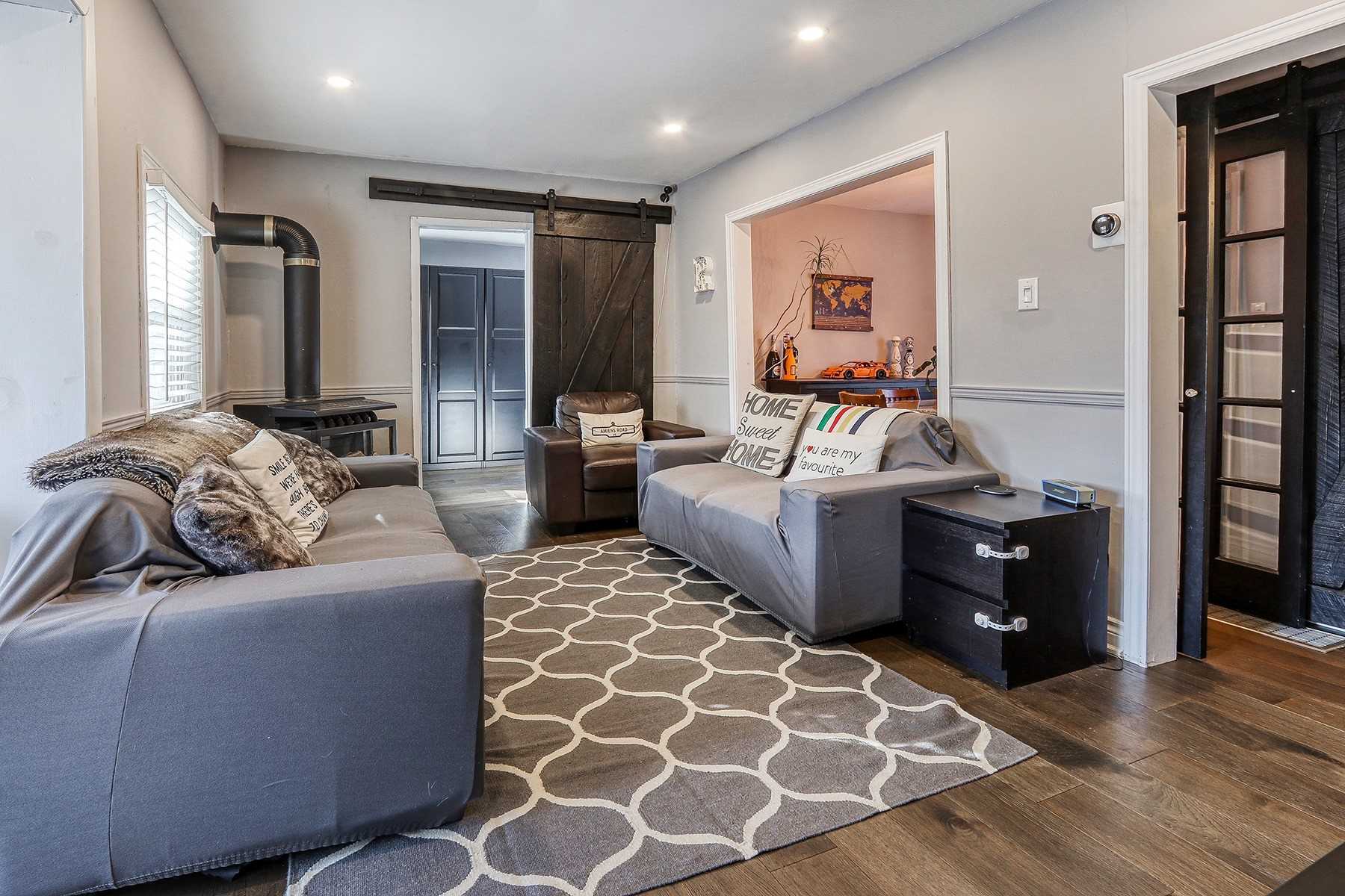 36 Amiens Rd