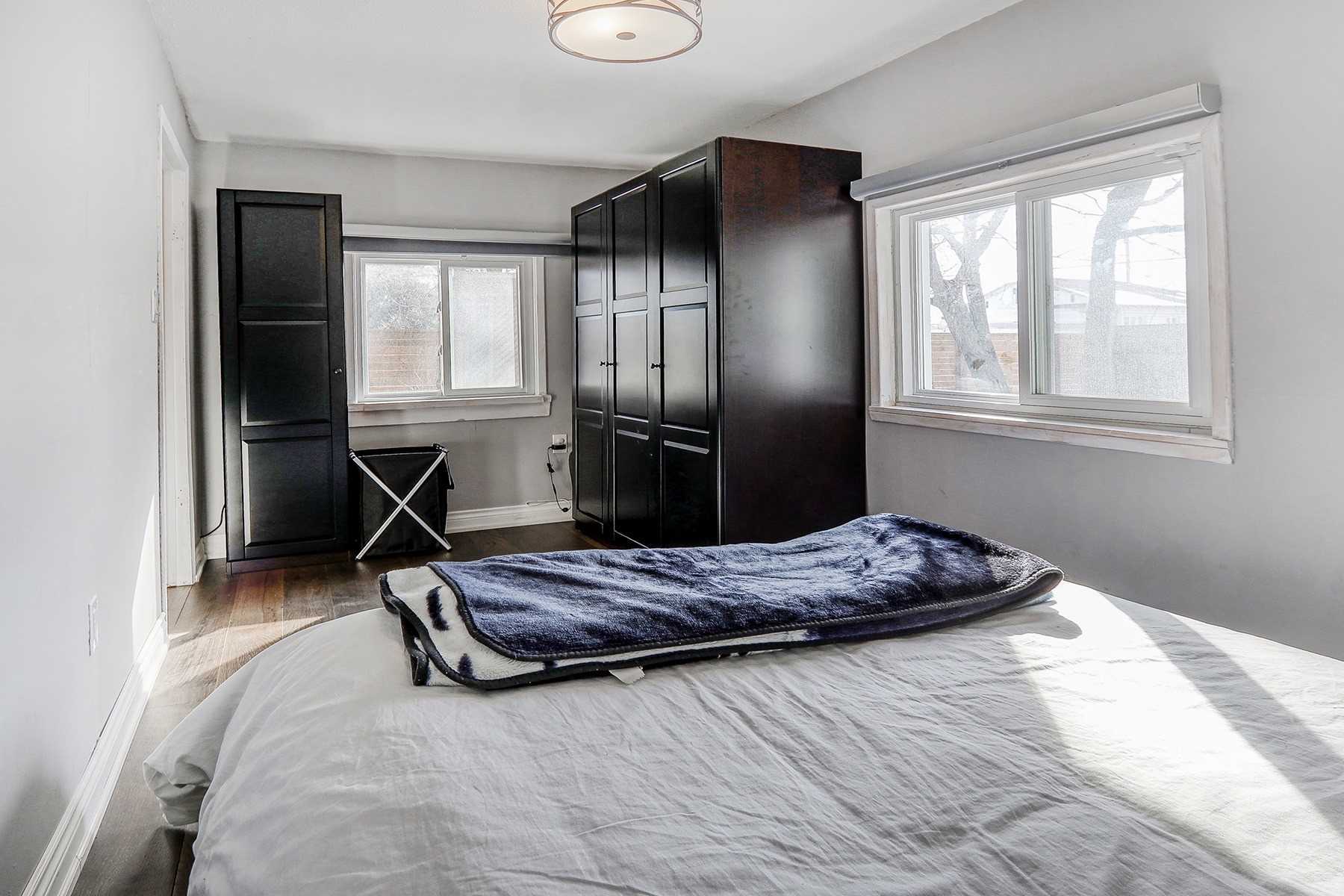 36 Amiens Rd