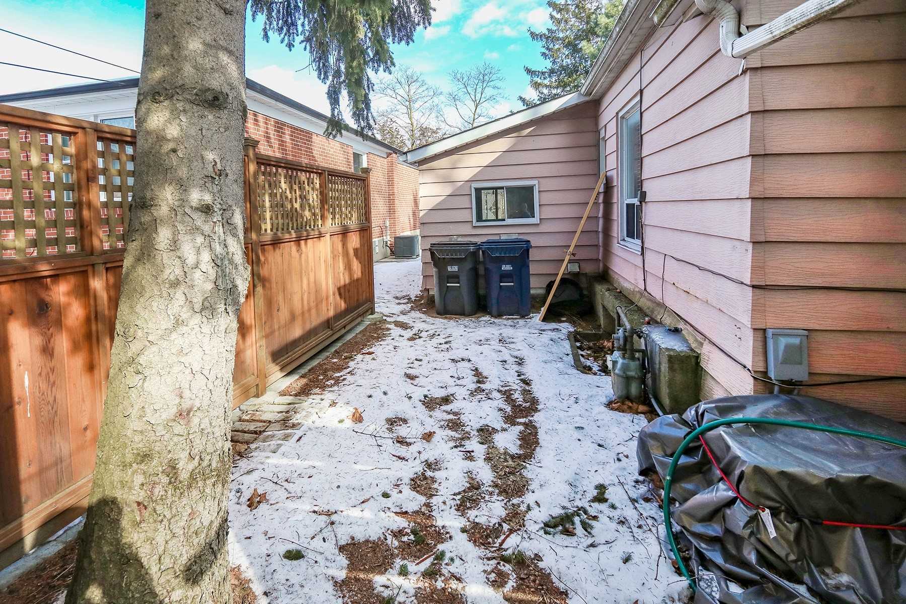 36 Amiens Rd