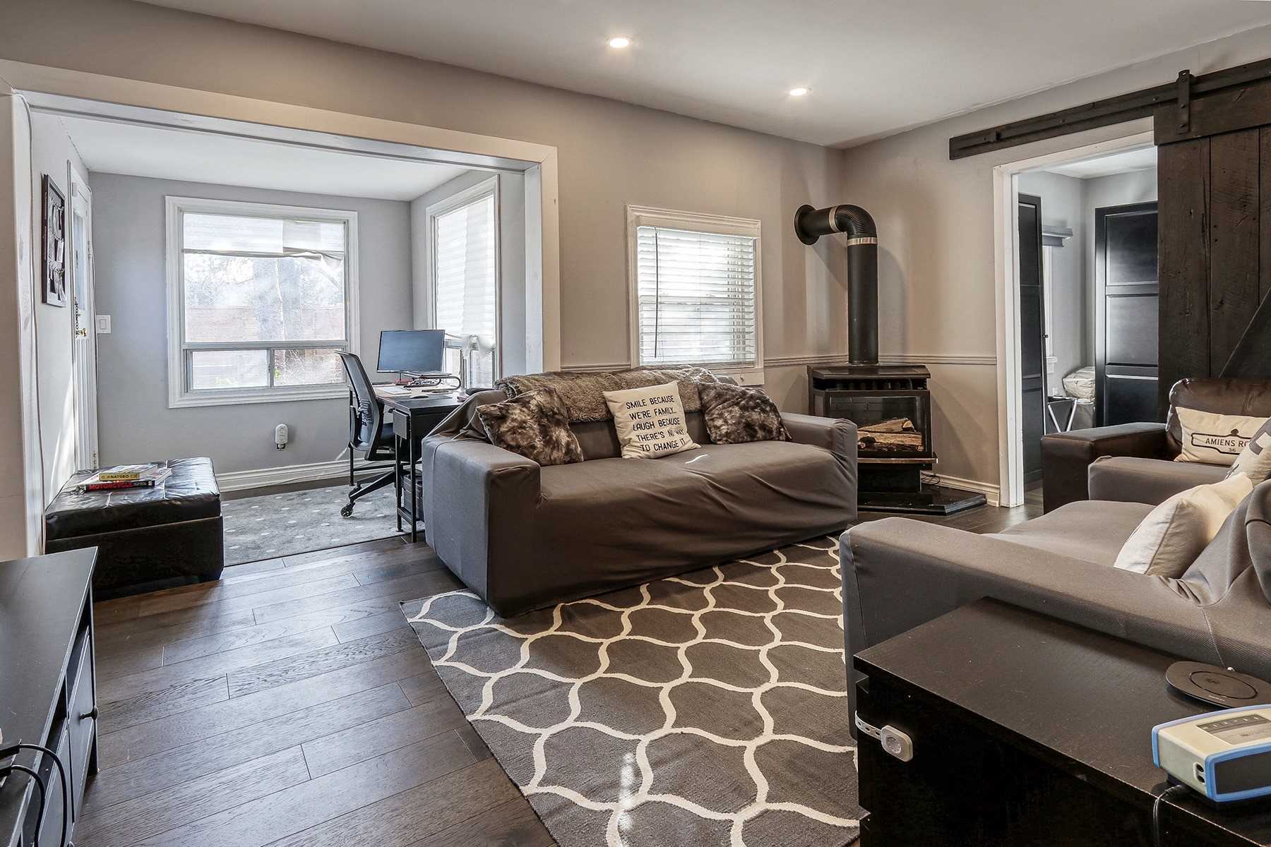 36 Amiens Rd
