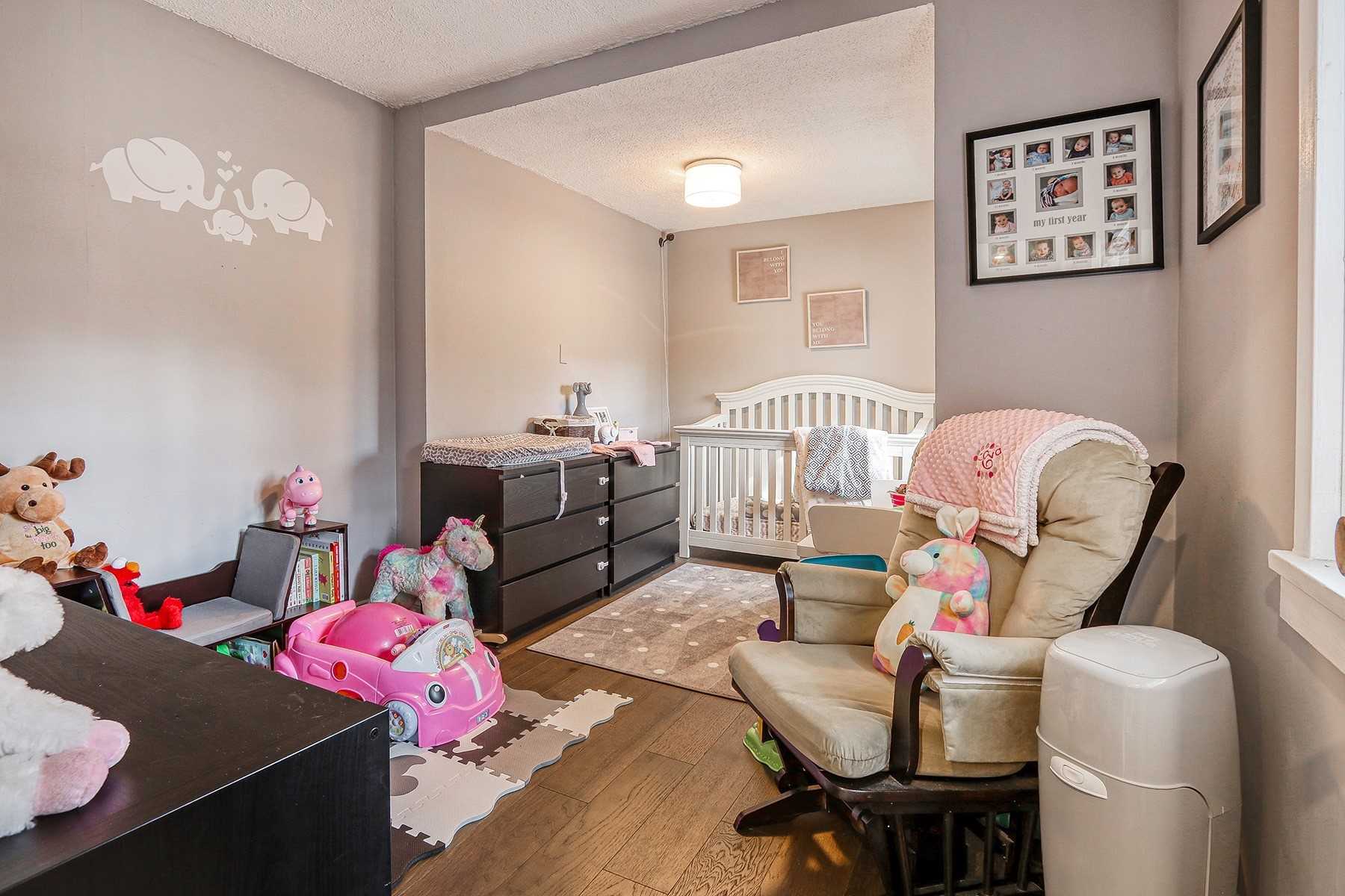 36 Amiens Rd