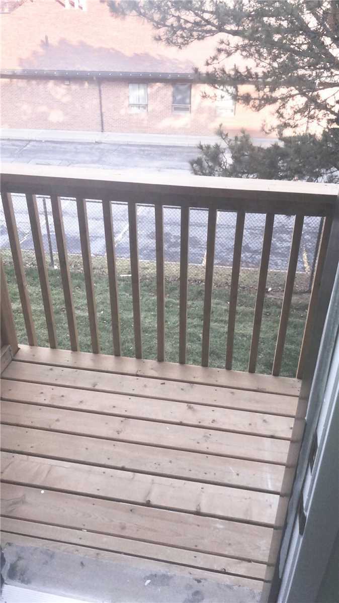 978 Kicking Horse Path