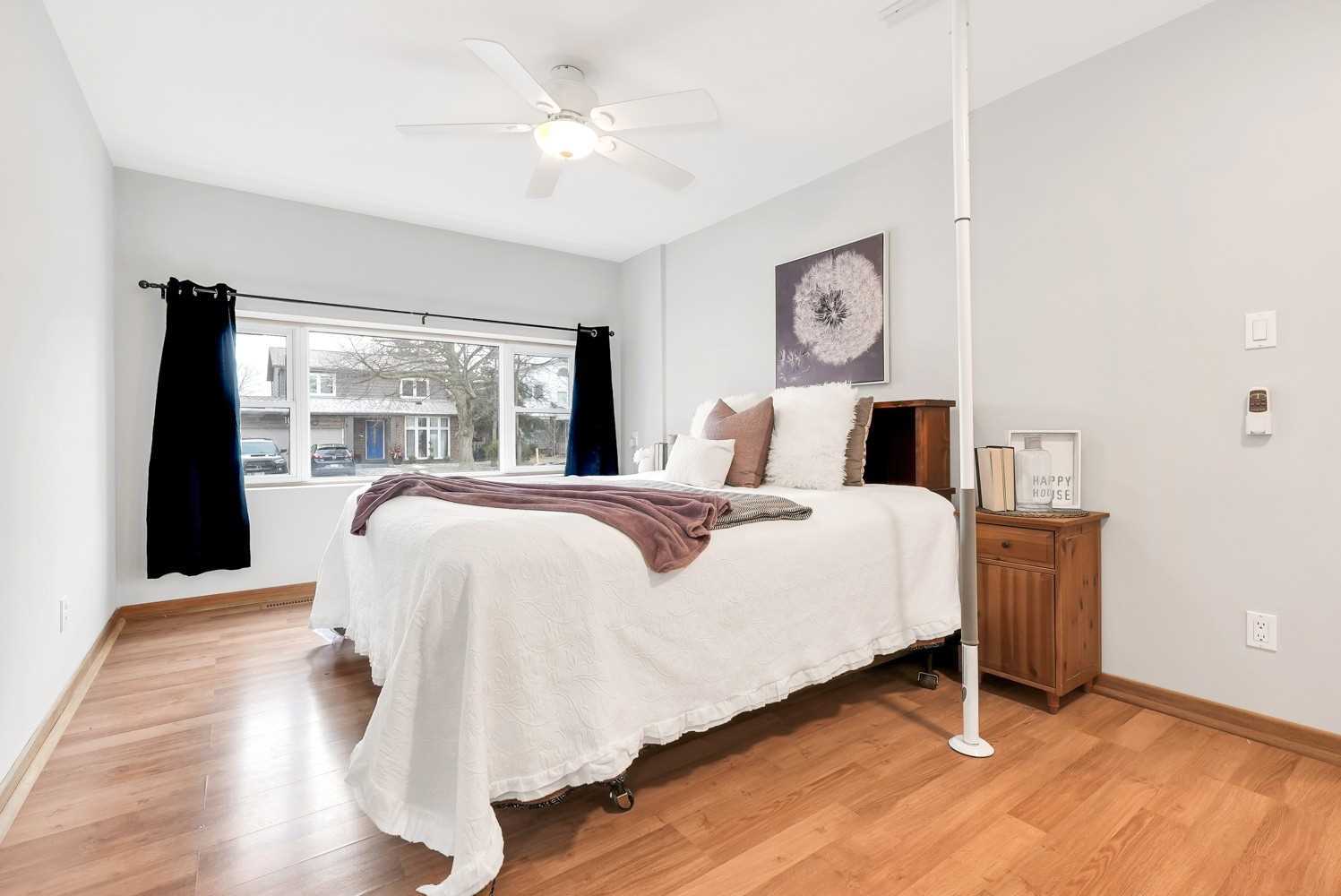 9 Chopin Crt