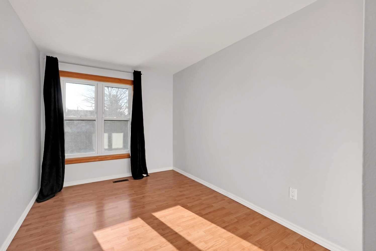 9 Chopin Crt