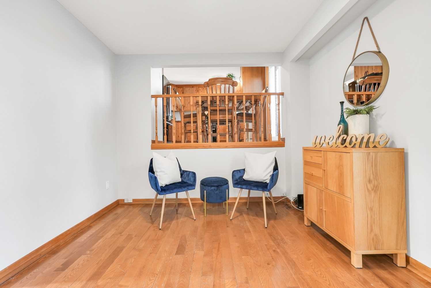9 Chopin Crt