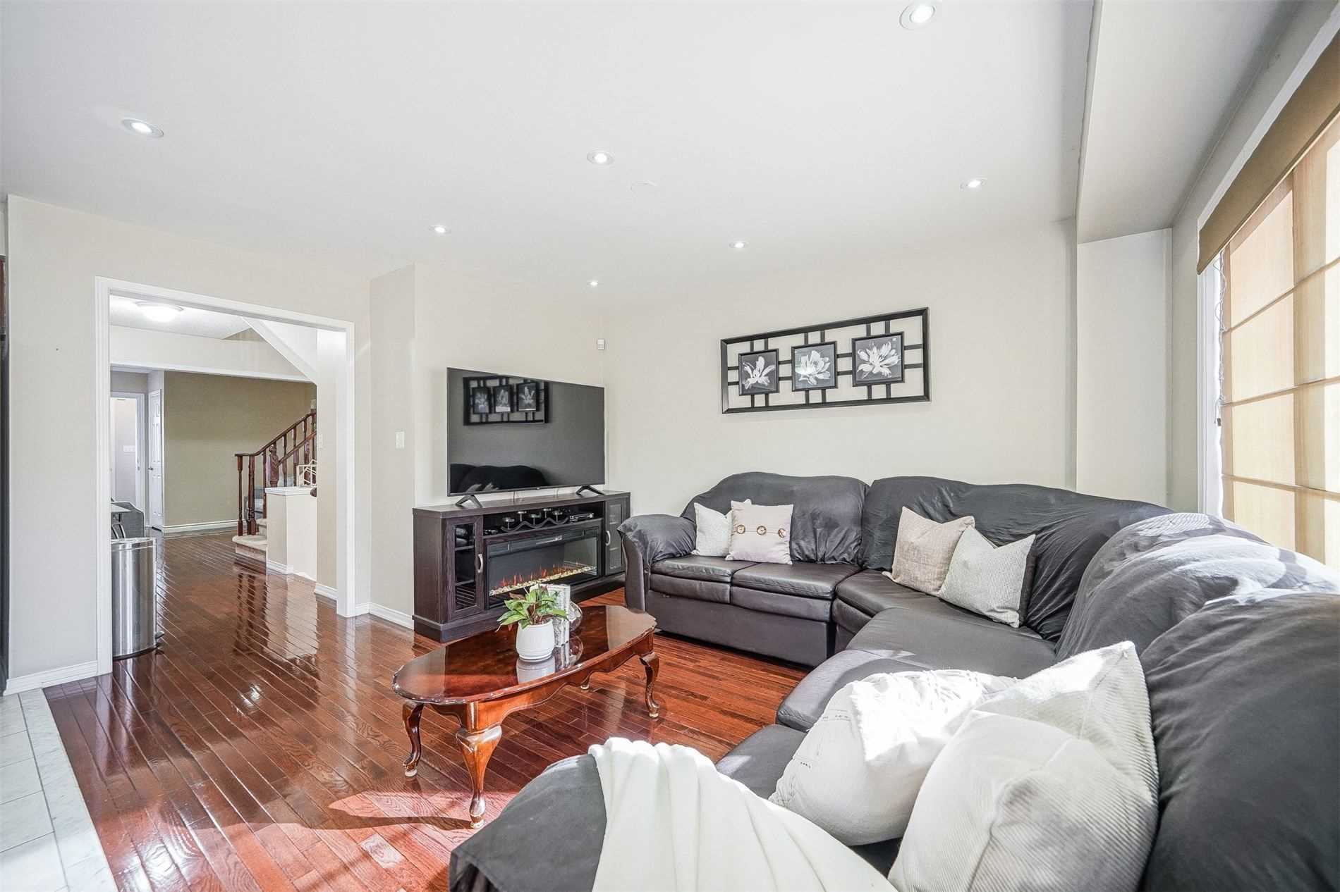48 Carpendale Cres