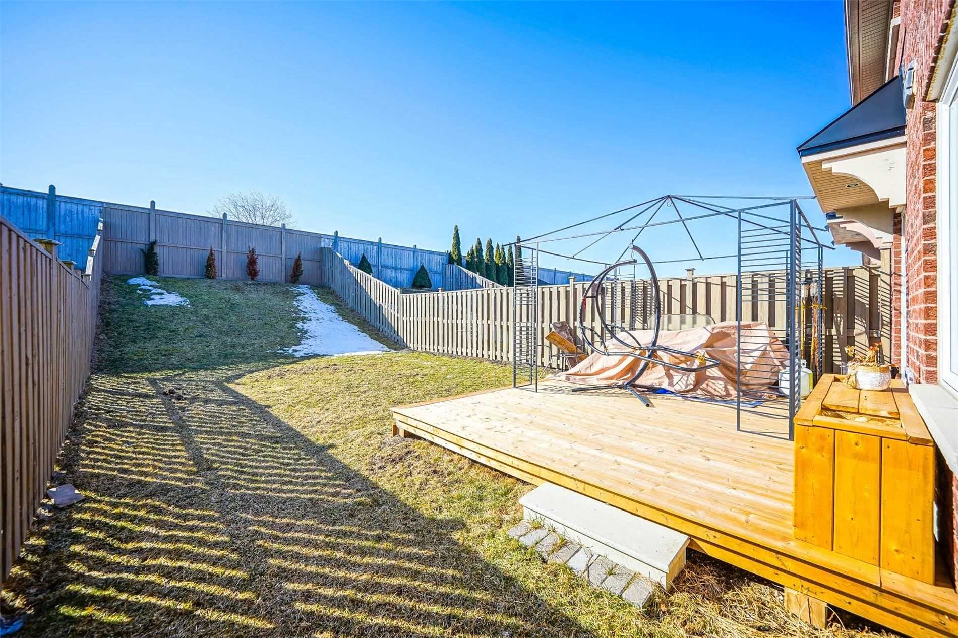 48 Carpendale Cres