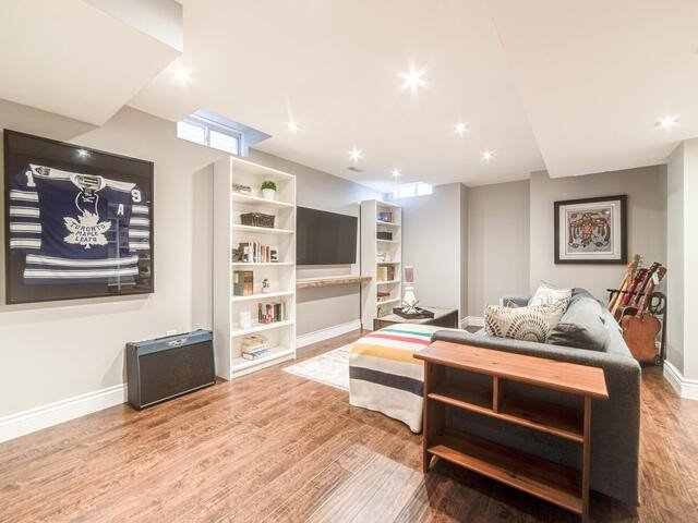115 James Govan Dr