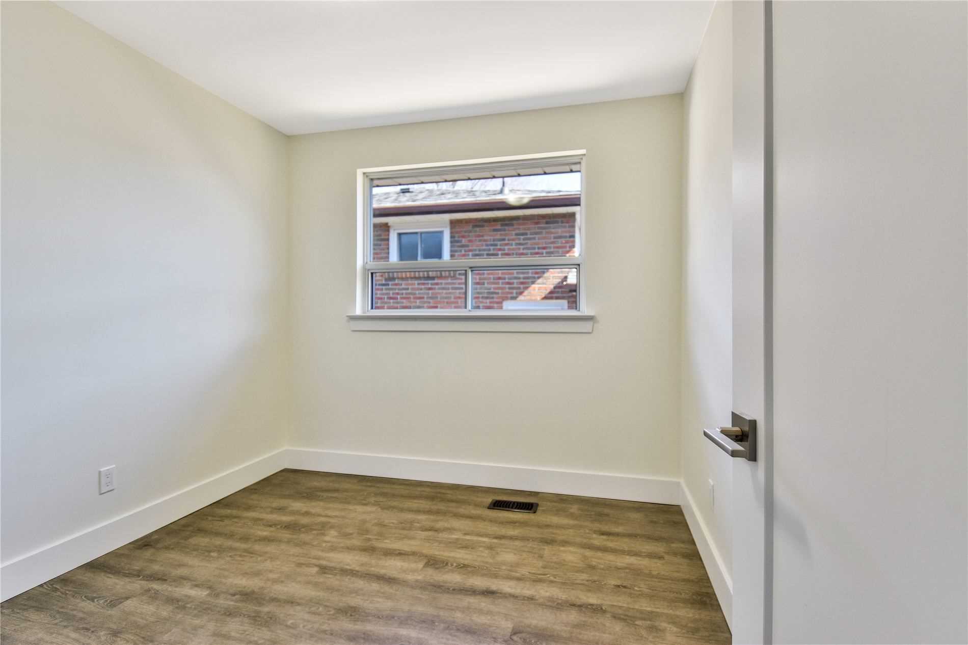 24 Fintona Ave