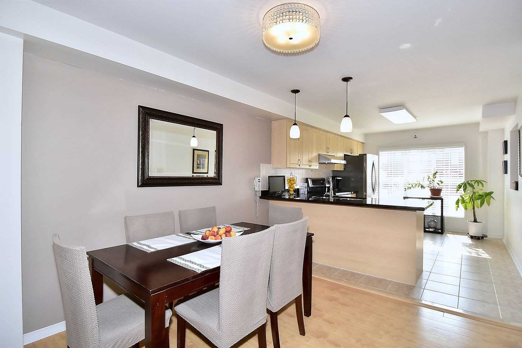 22 Exchequer Pl, #25