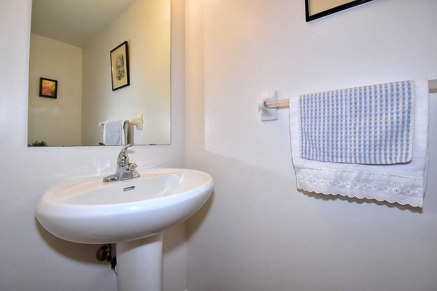 22 Exchequer Pl, #25