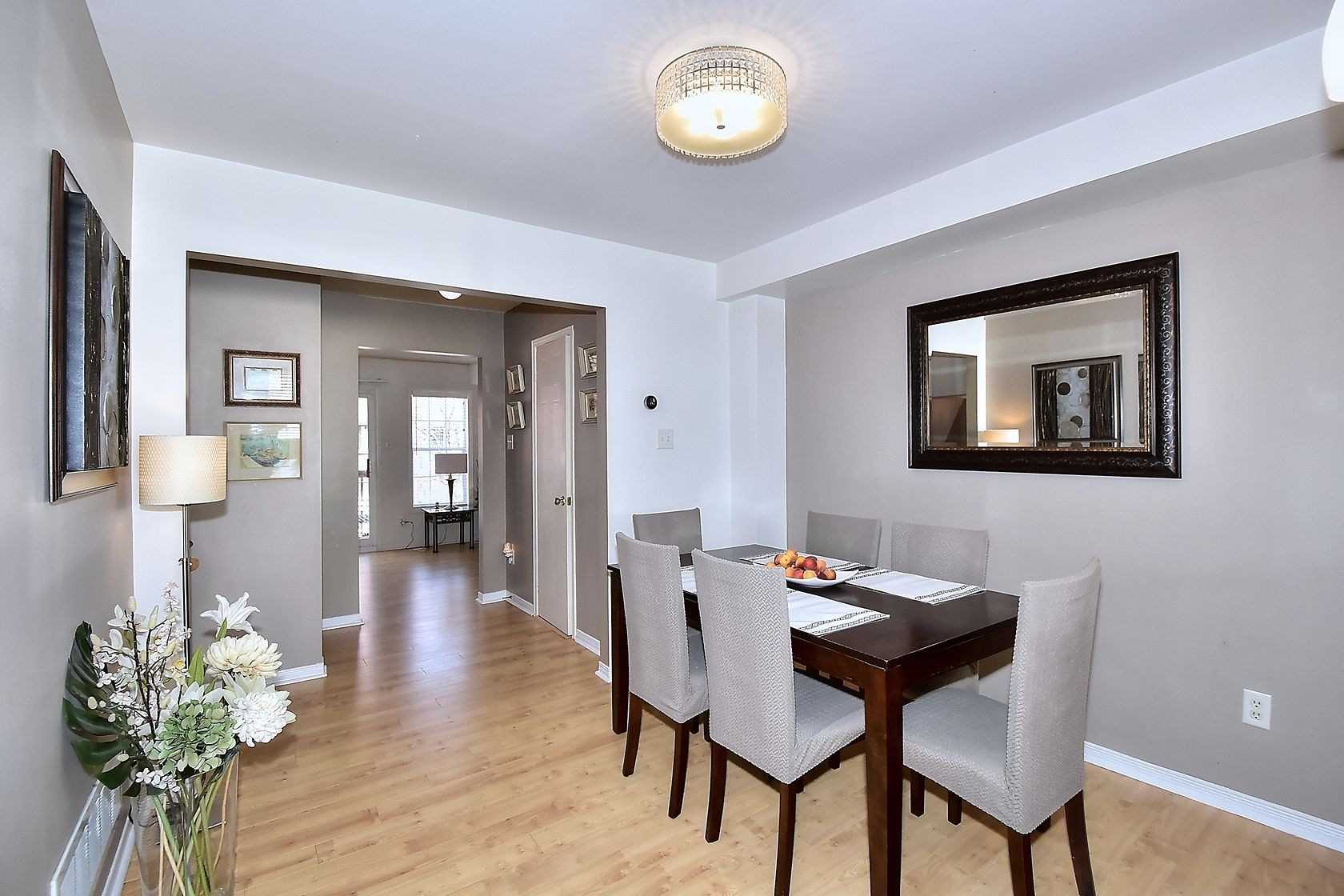 22 Exchequer Pl, #25