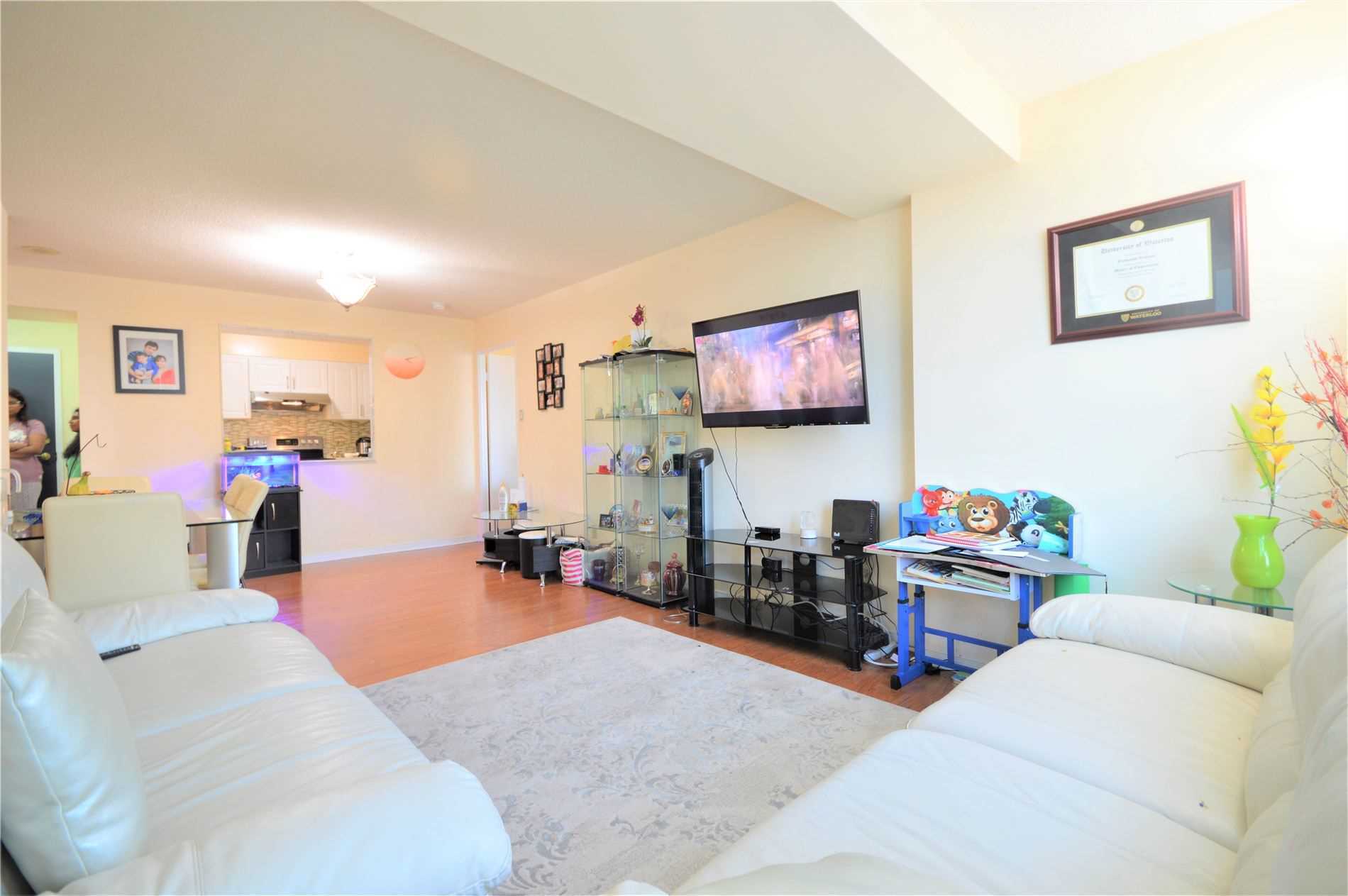 330 Mccowan Rd, #906