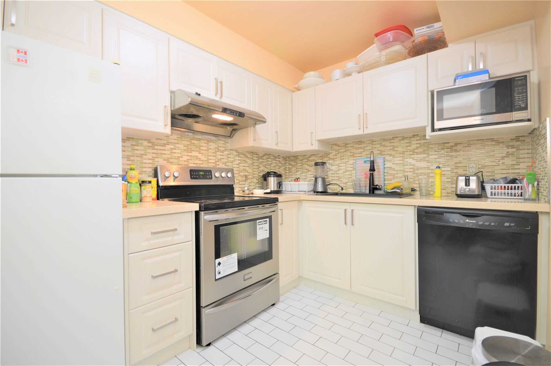 330 Mccowan Rd, #906