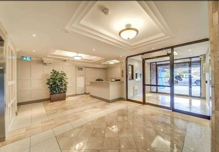 330 Mccowan Rd, #906