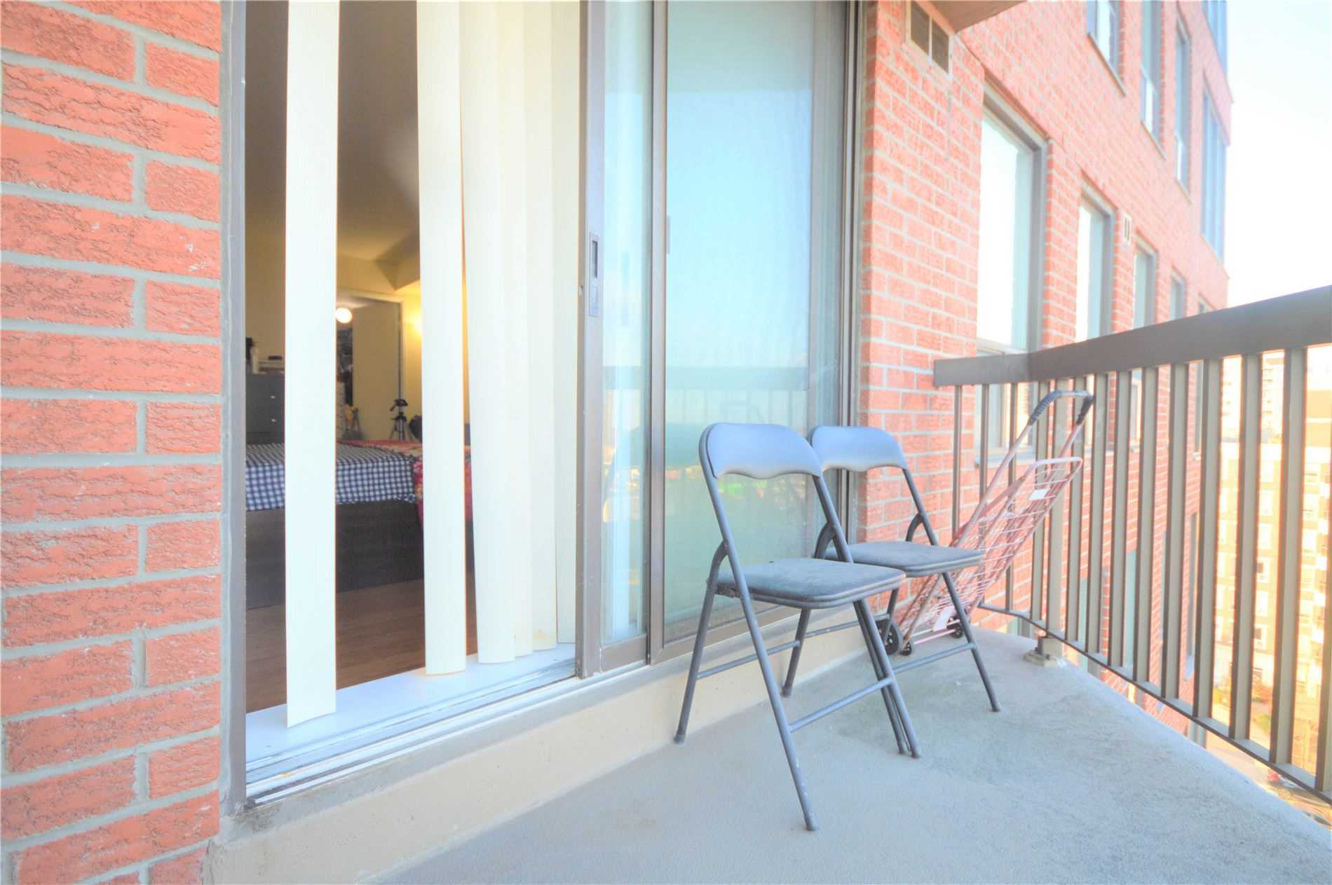 330 Mccowan Rd, #906