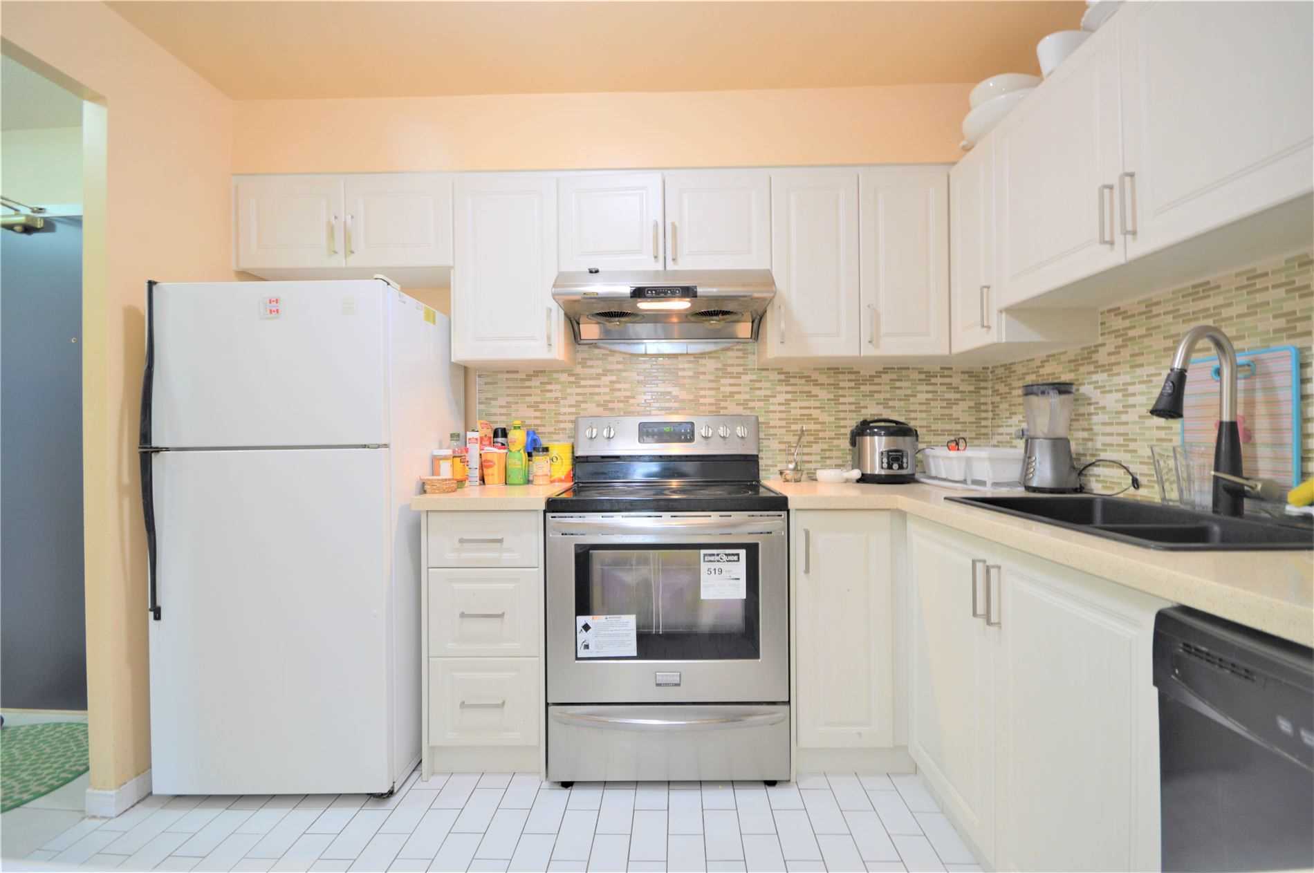 330 Mccowan Rd, #906