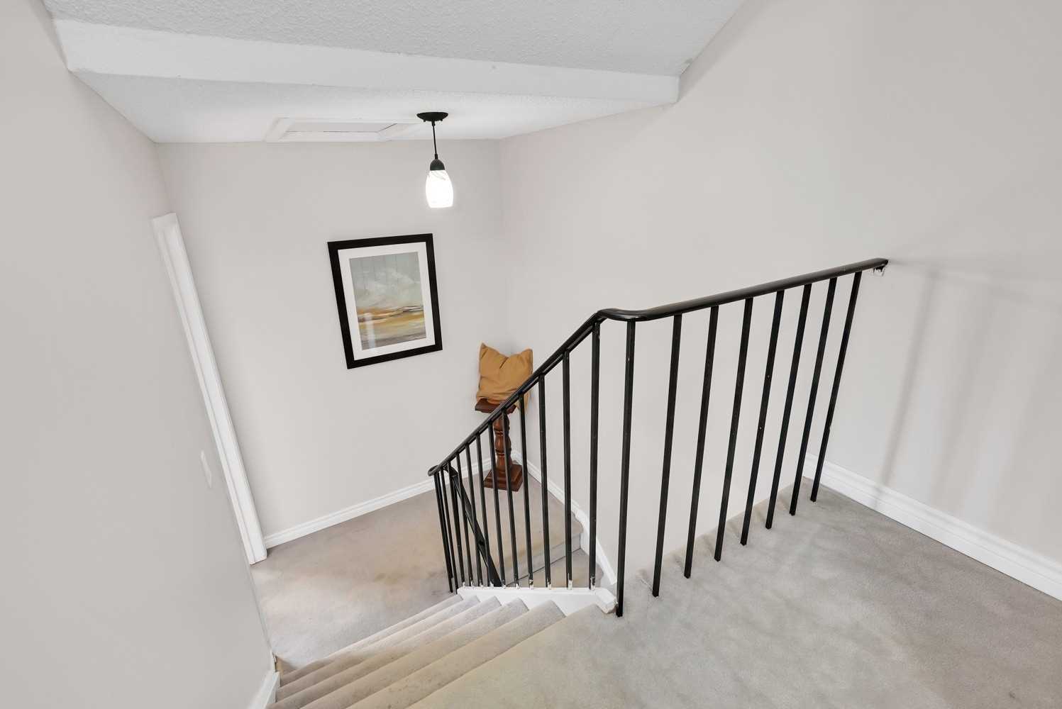 14 Doreen Cres