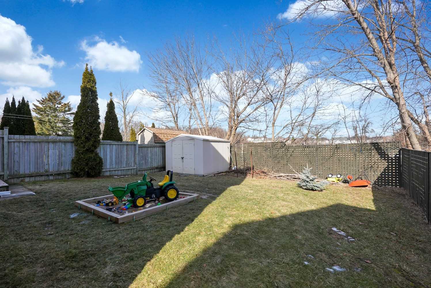 14 Doreen Cres