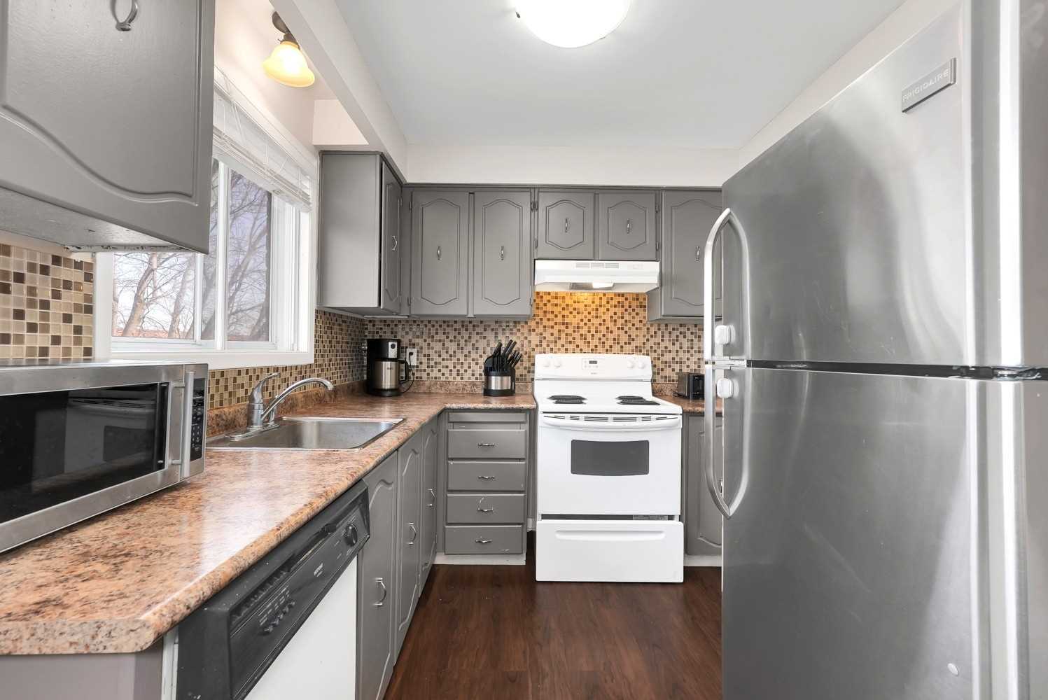 14 Doreen Cres
