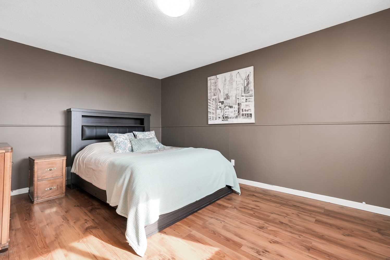 14 Doreen Cres