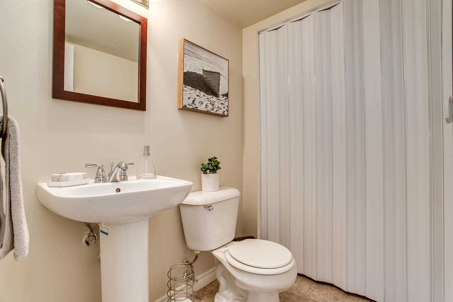 47 Goodwin Ave, Clarington