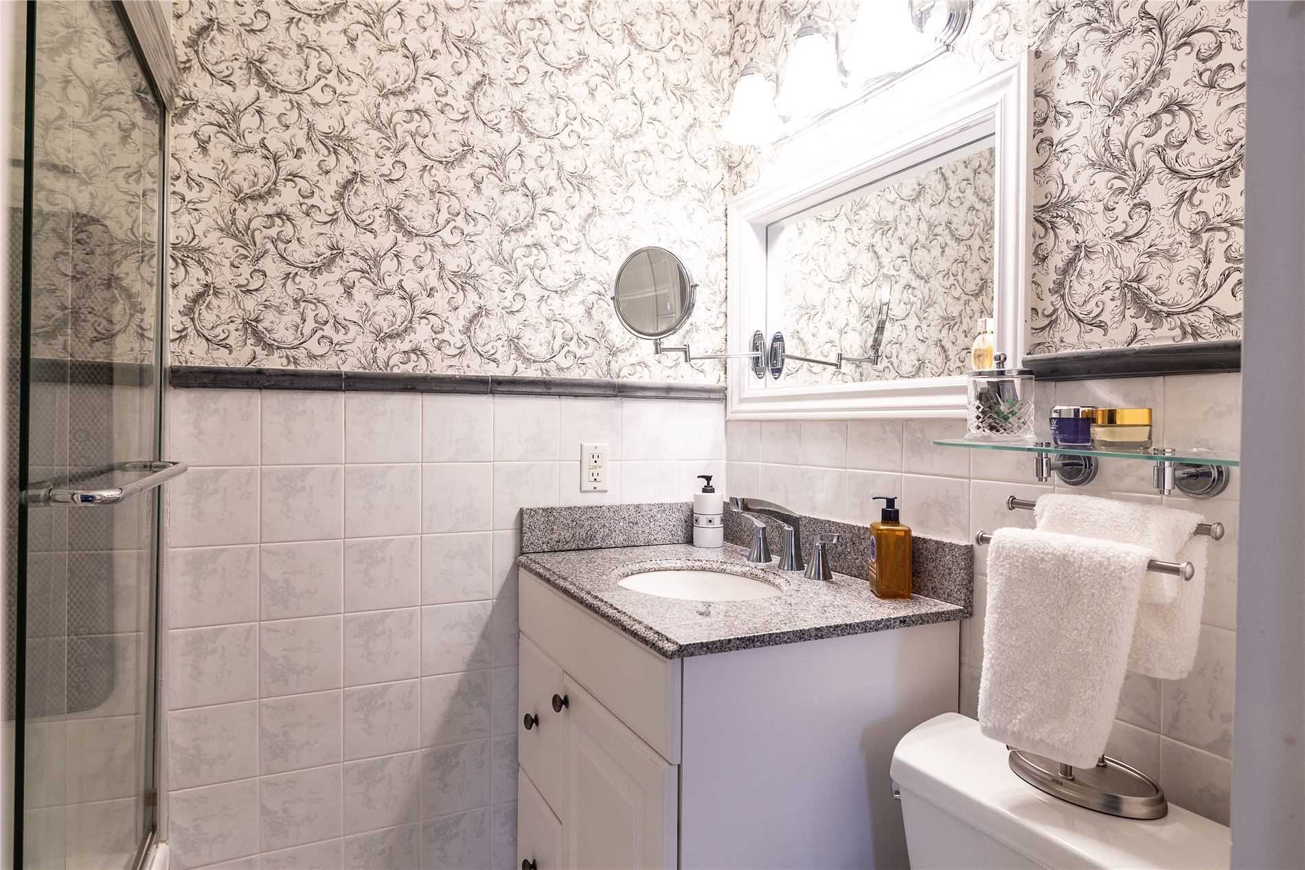 15474 Simcoe St