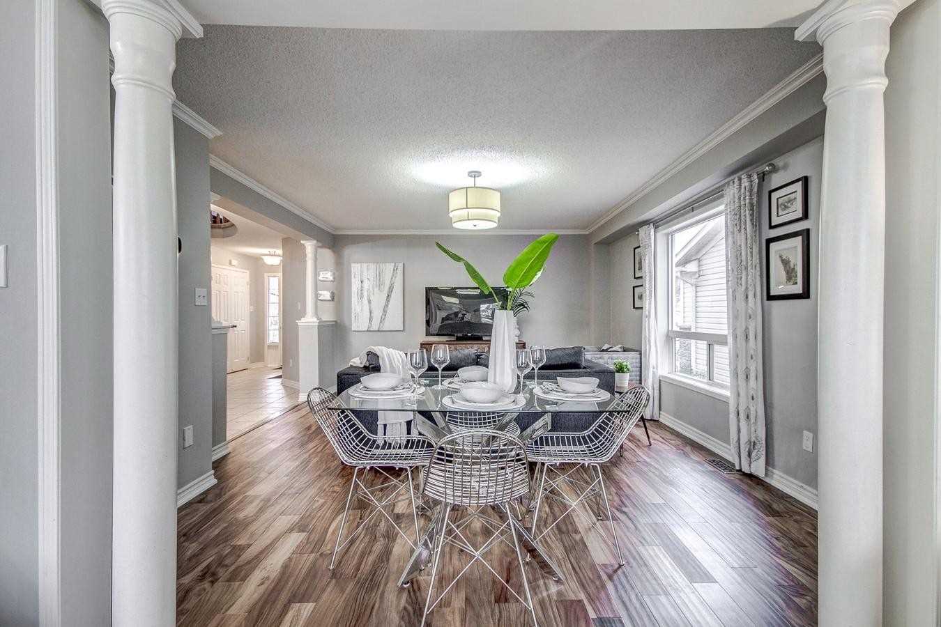 271 Scottsdale Dr