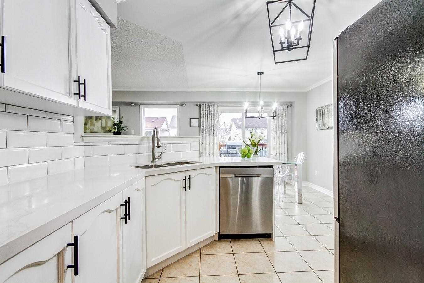 271 Scottsdale Dr