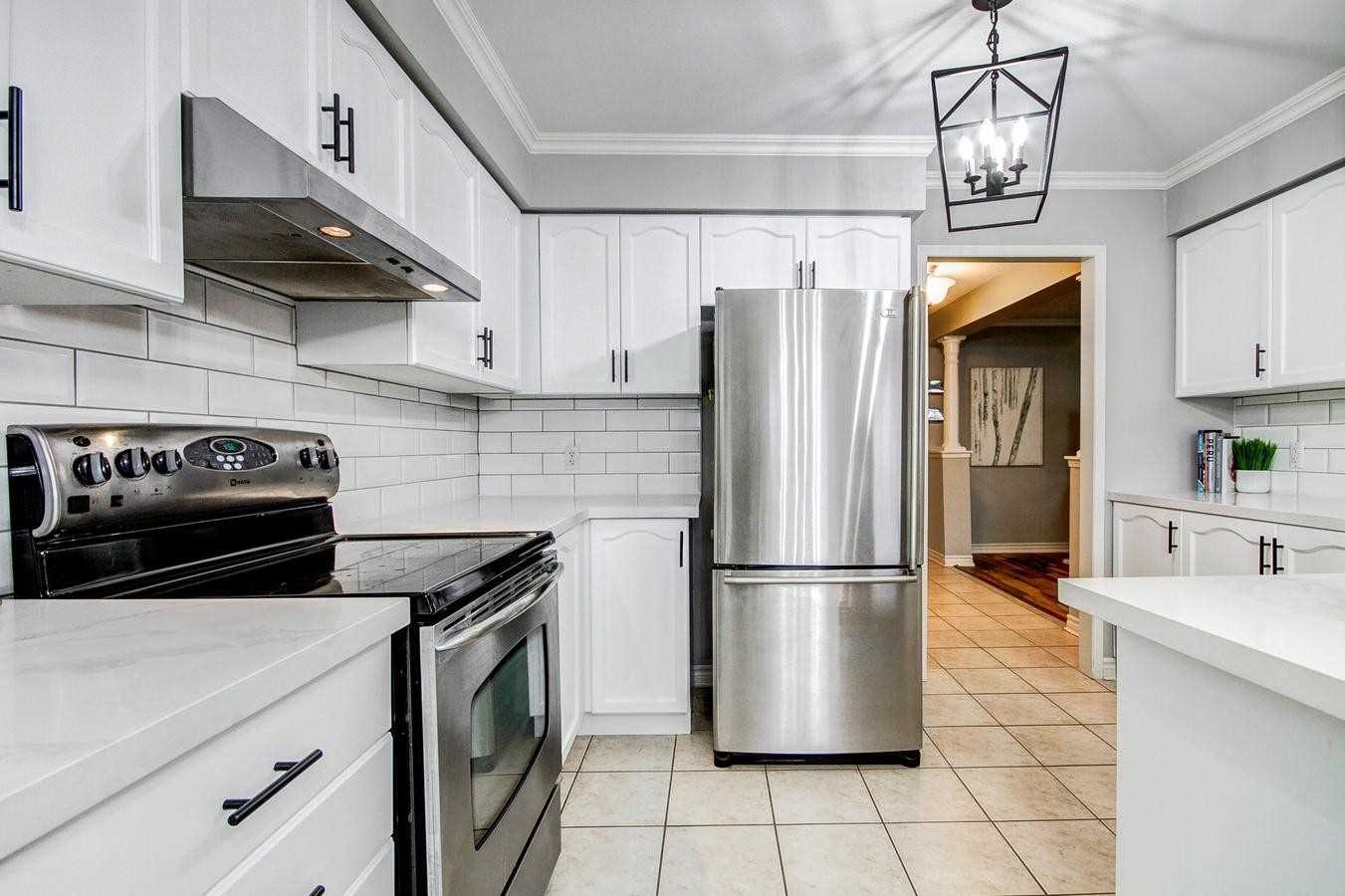 271 Scottsdale Dr