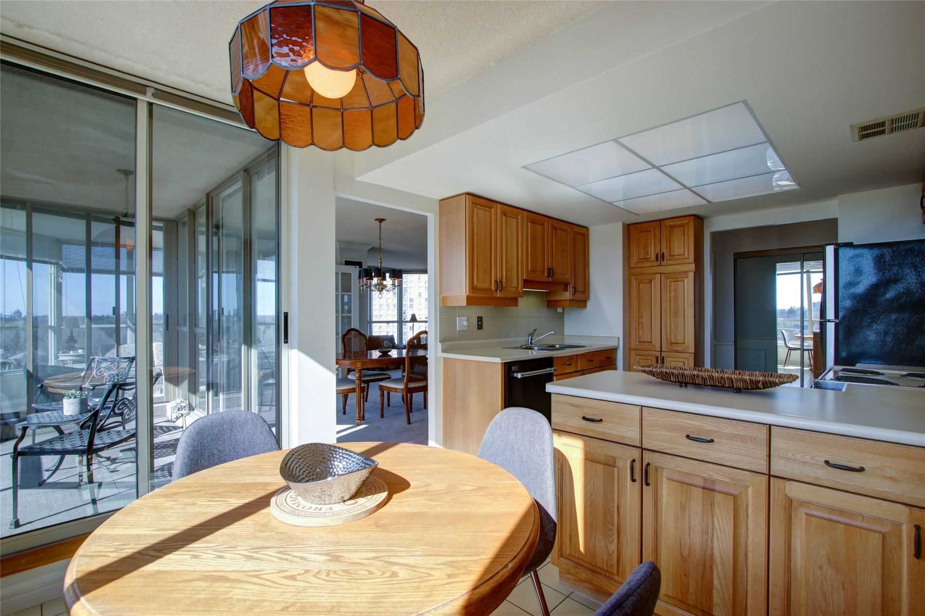 20 Guildwood Pkwy, #714