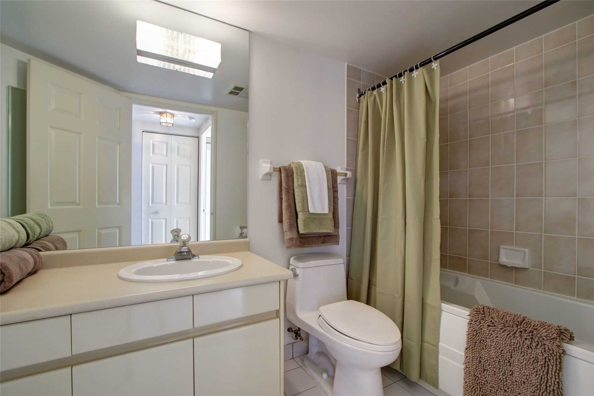 20 Guildwood Pkwy, #714