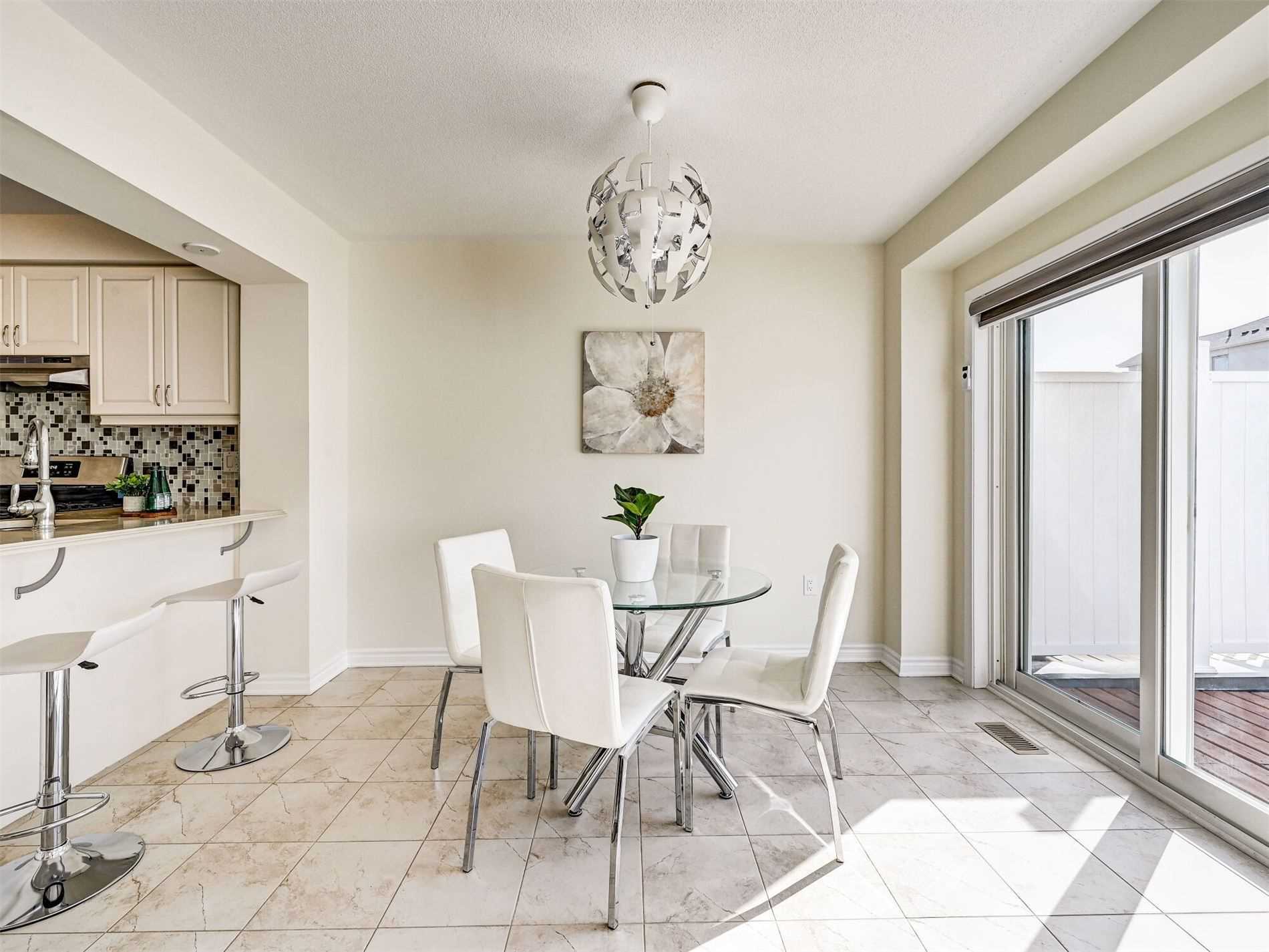 2470 Fall Harvest Cres