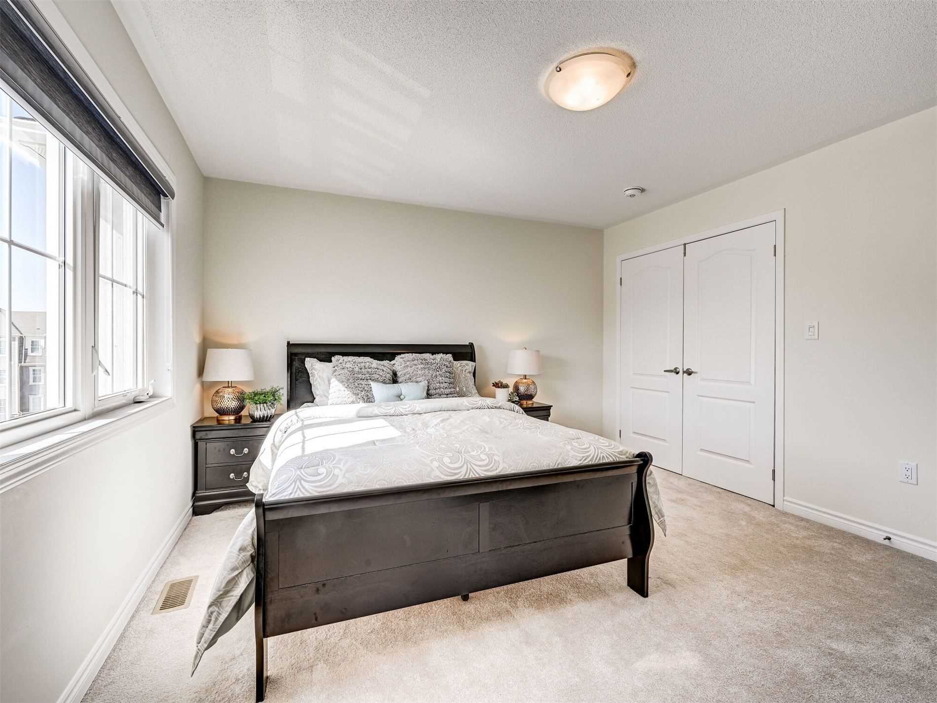 2470 Fall Harvest Cres