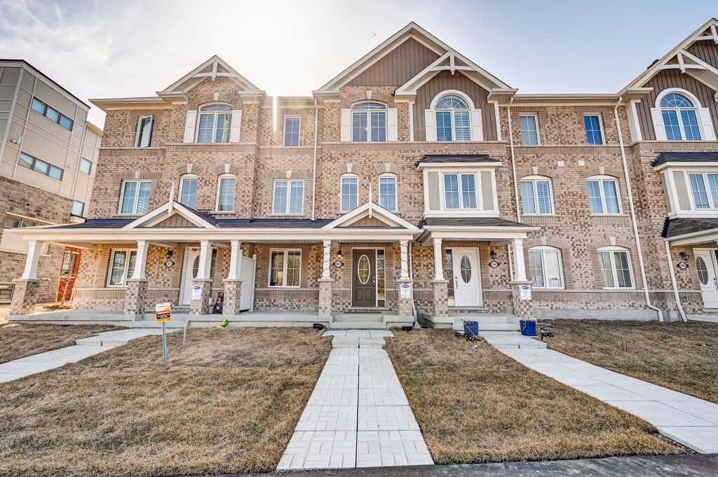 2470 Fall Harvest Cres