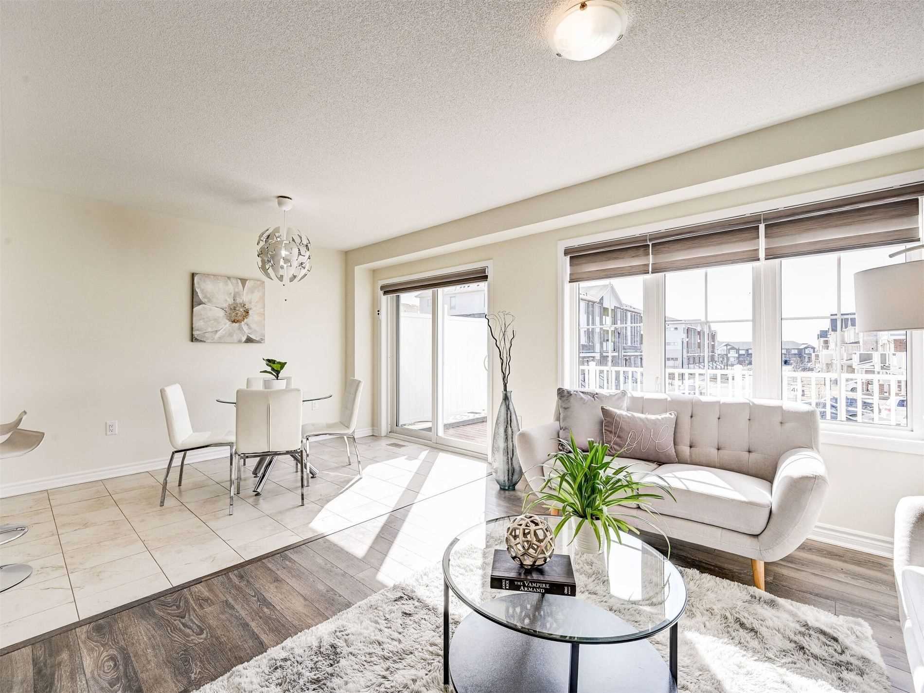 2470 Fall Harvest Cres