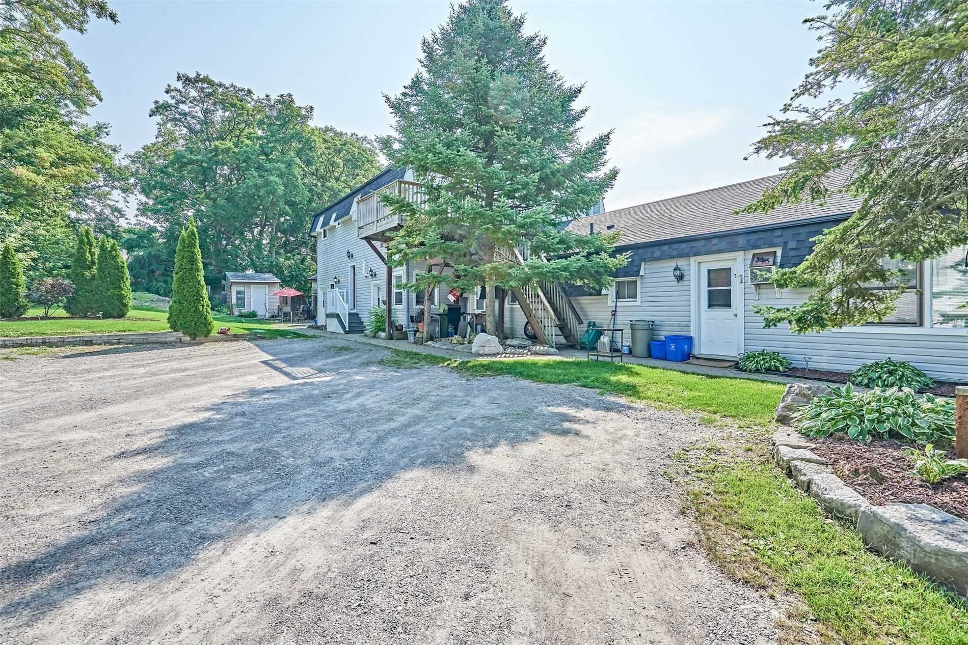 5015 Old Brock Rd, (MLS® E5170477) See this detached house for