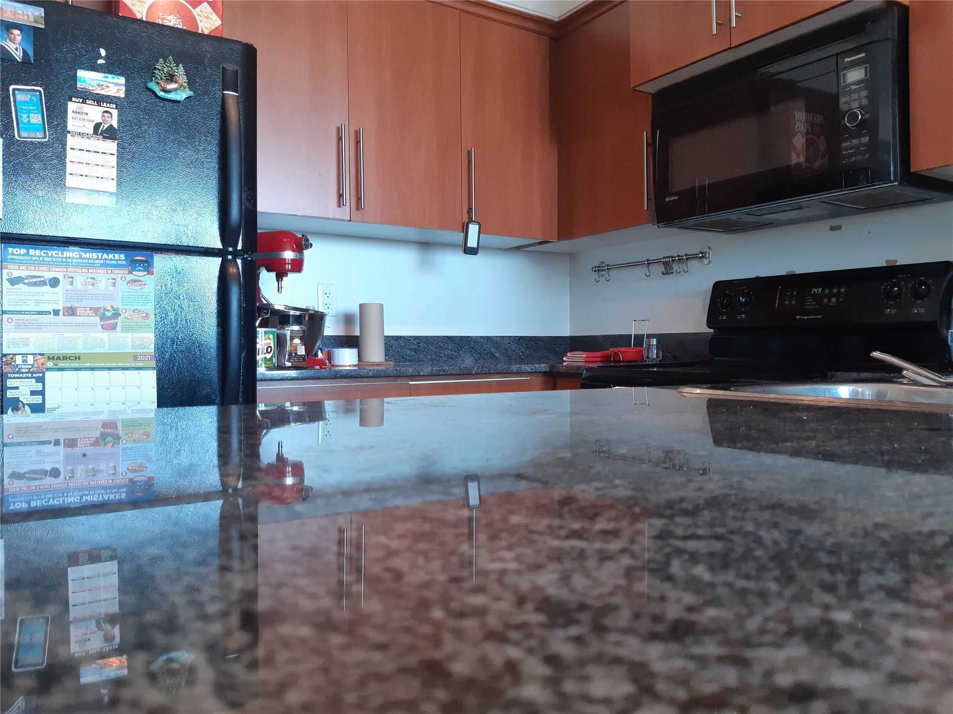 8 Rosebank Dr, #6L