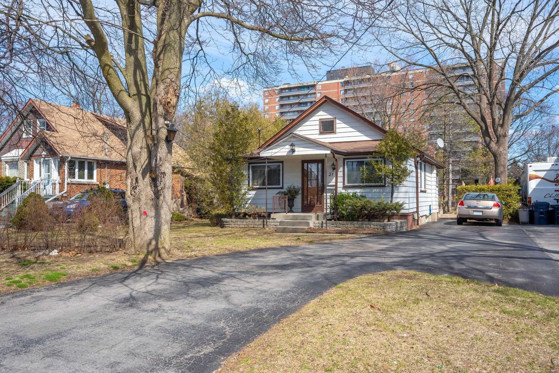 21 Falaise Rd