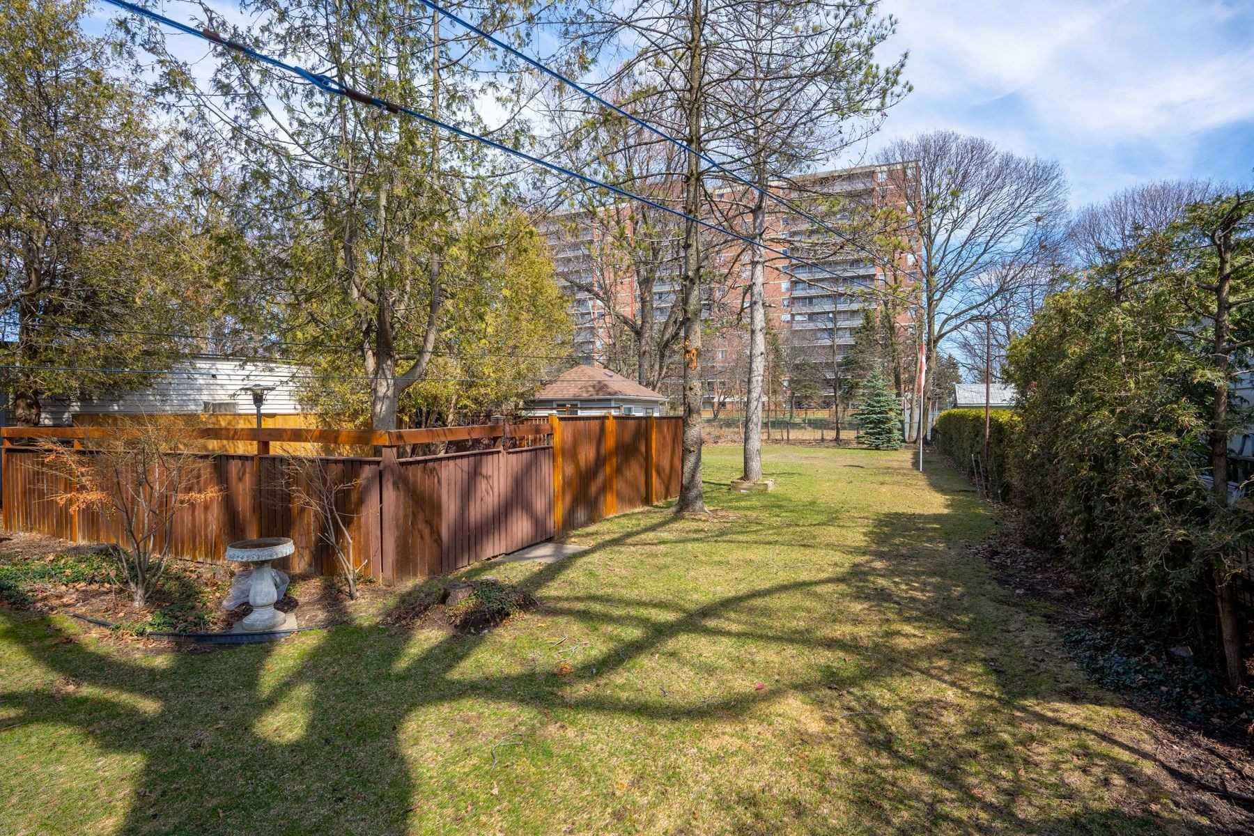 21 Falaise Rd