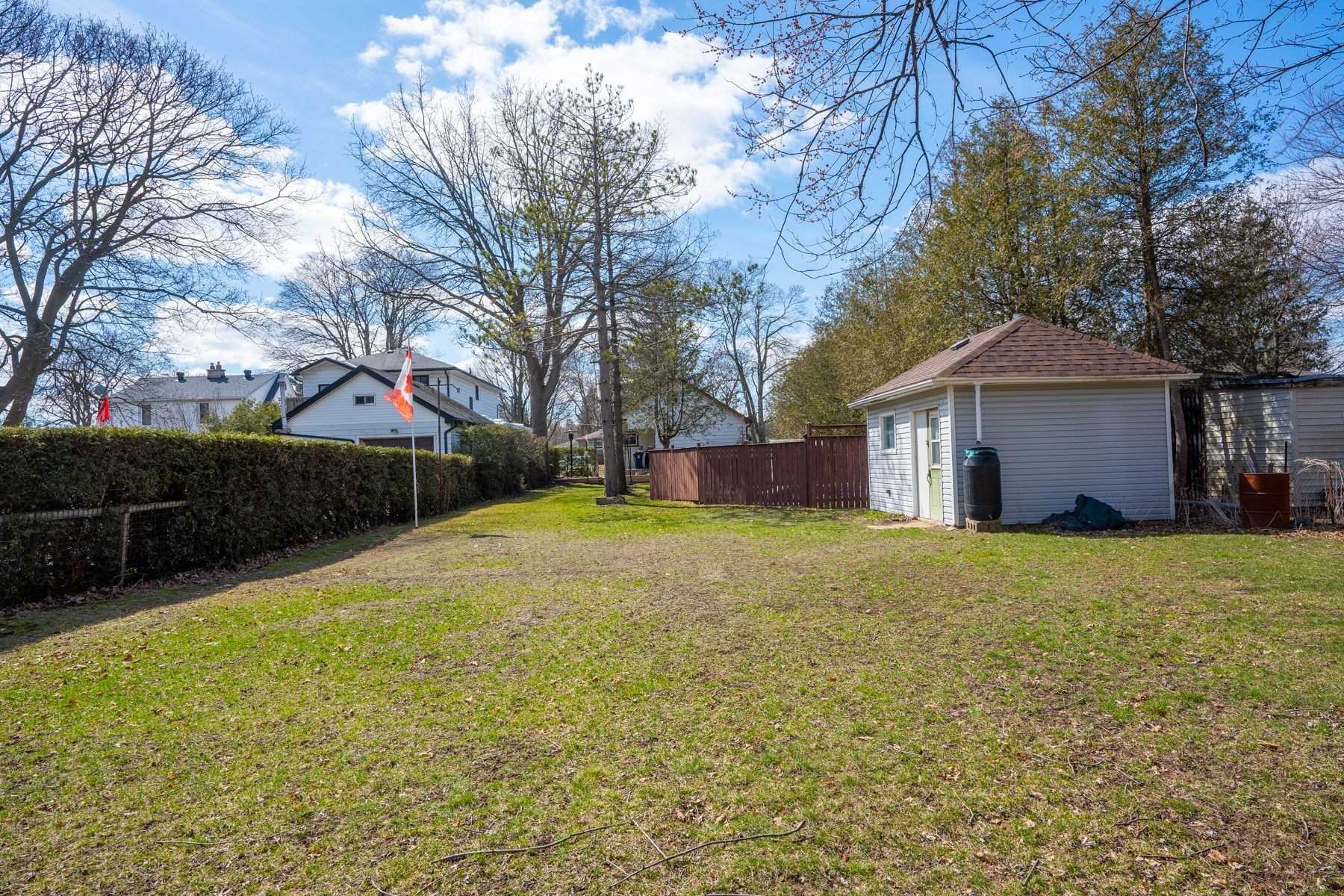 21 Falaise Rd