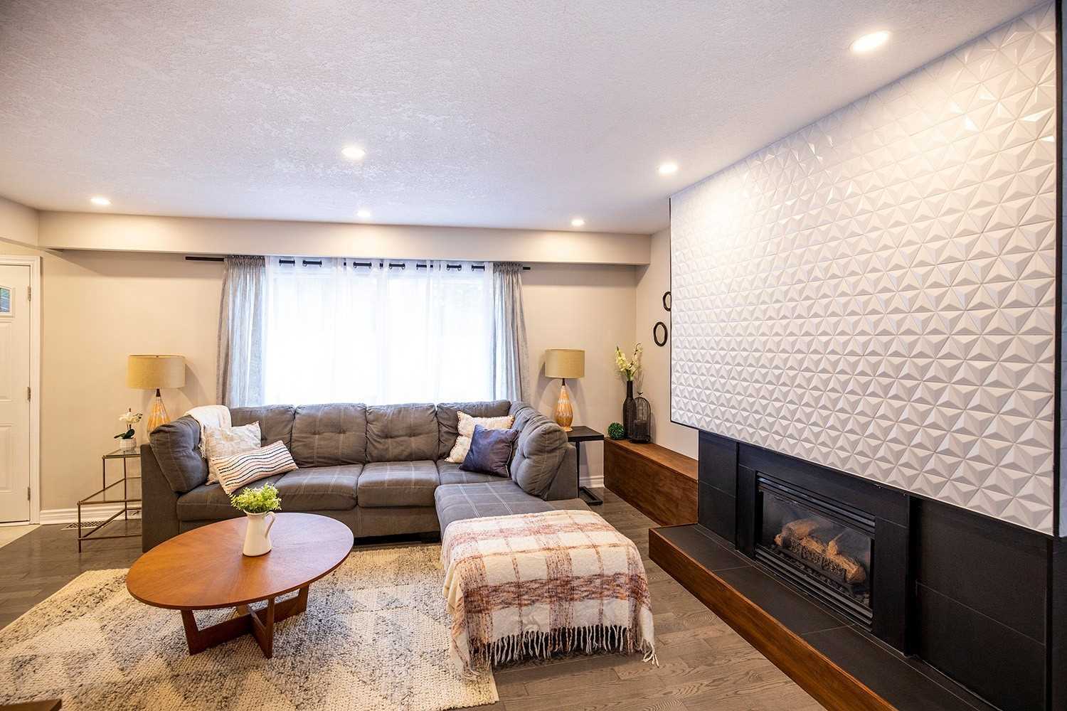 445 Juliana Dr