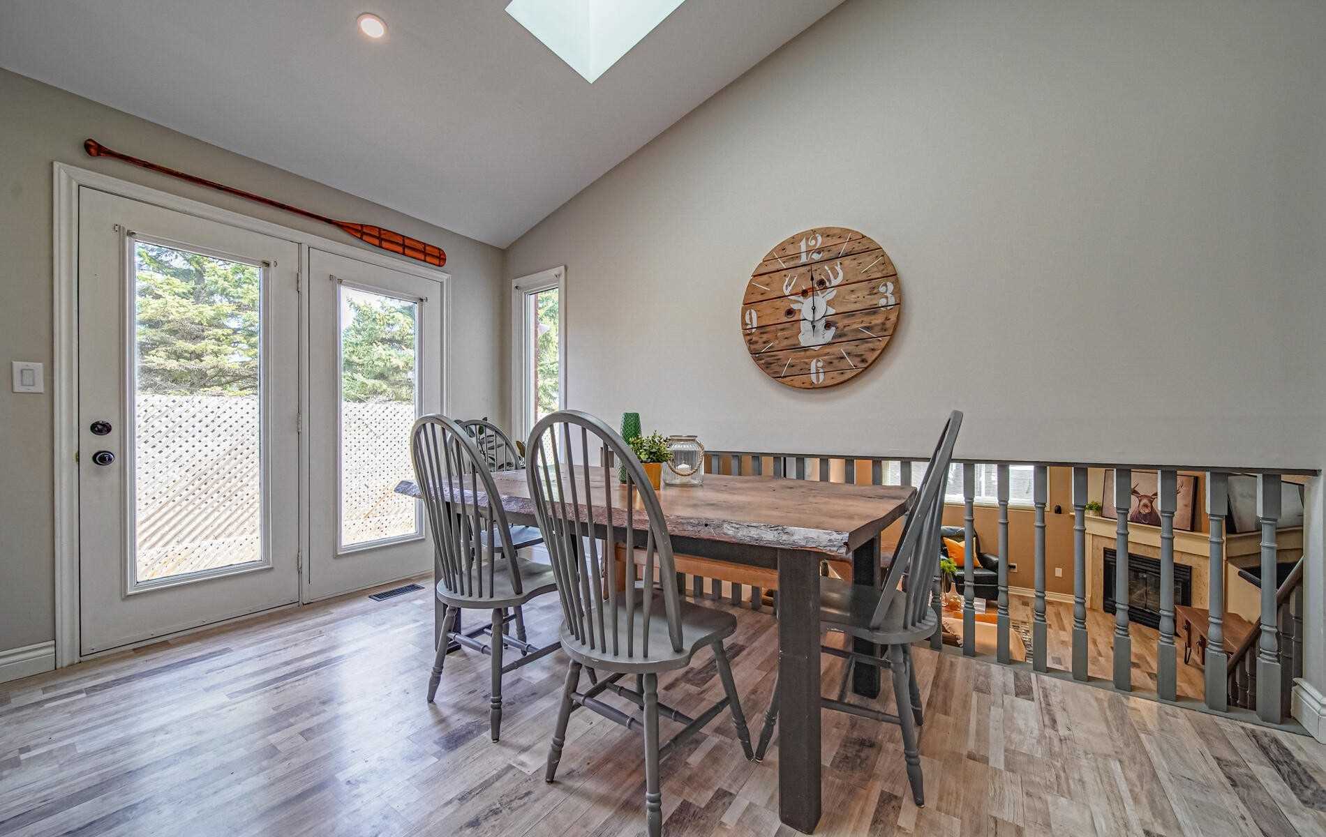 33 Hemmingway Dr