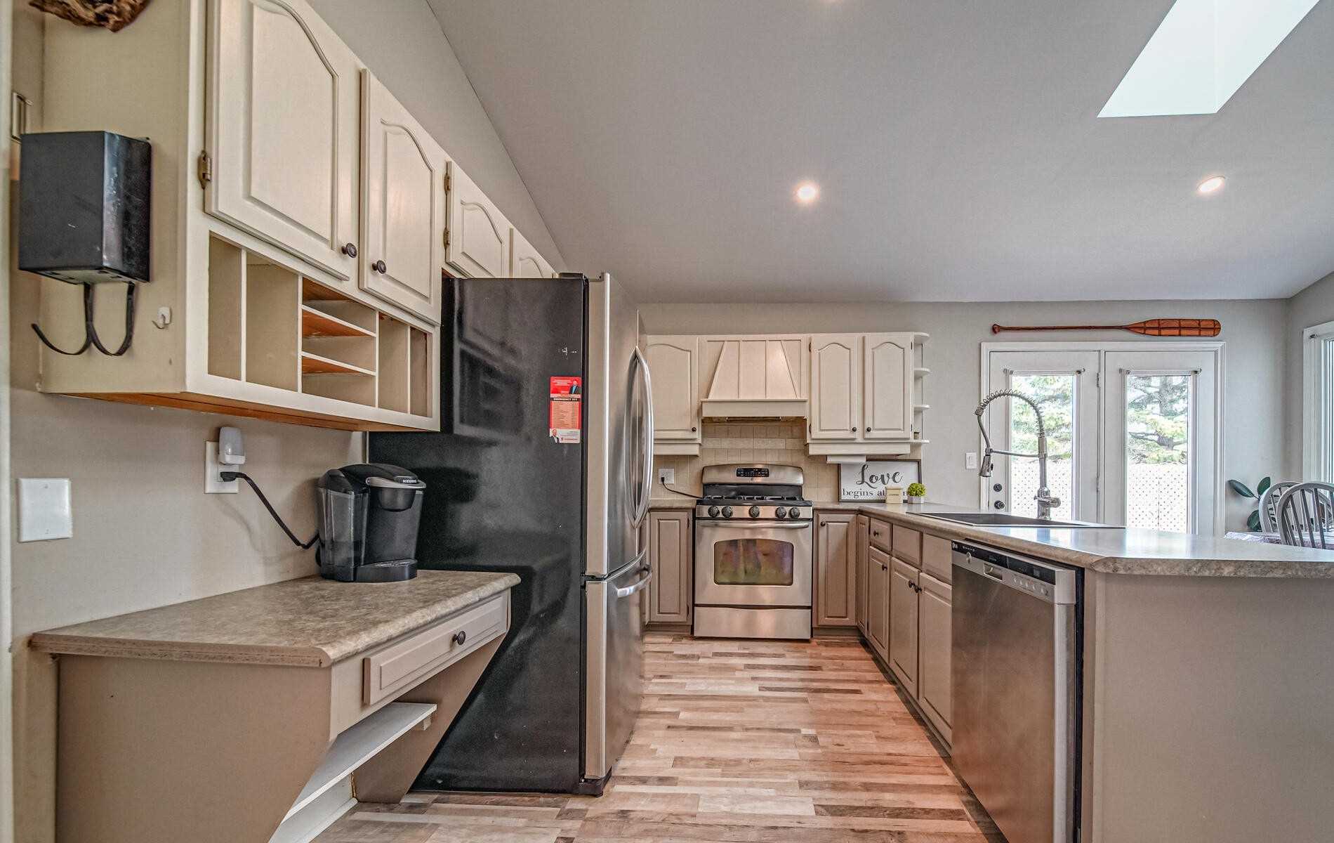 33 Hemmingway Dr
