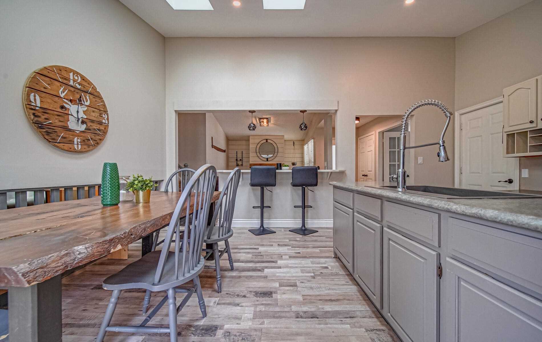 33 Hemmingway Dr