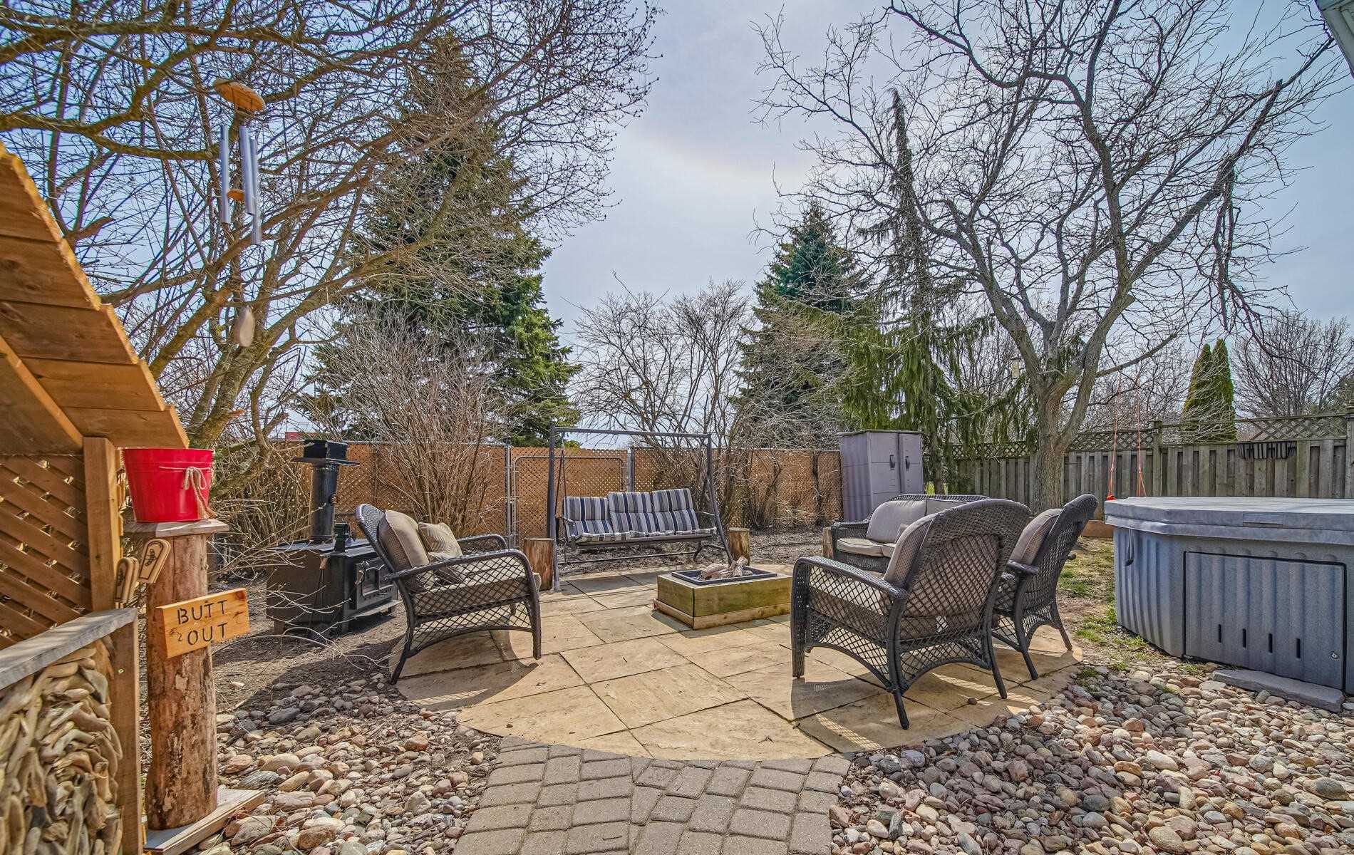 33 Hemmingway Dr