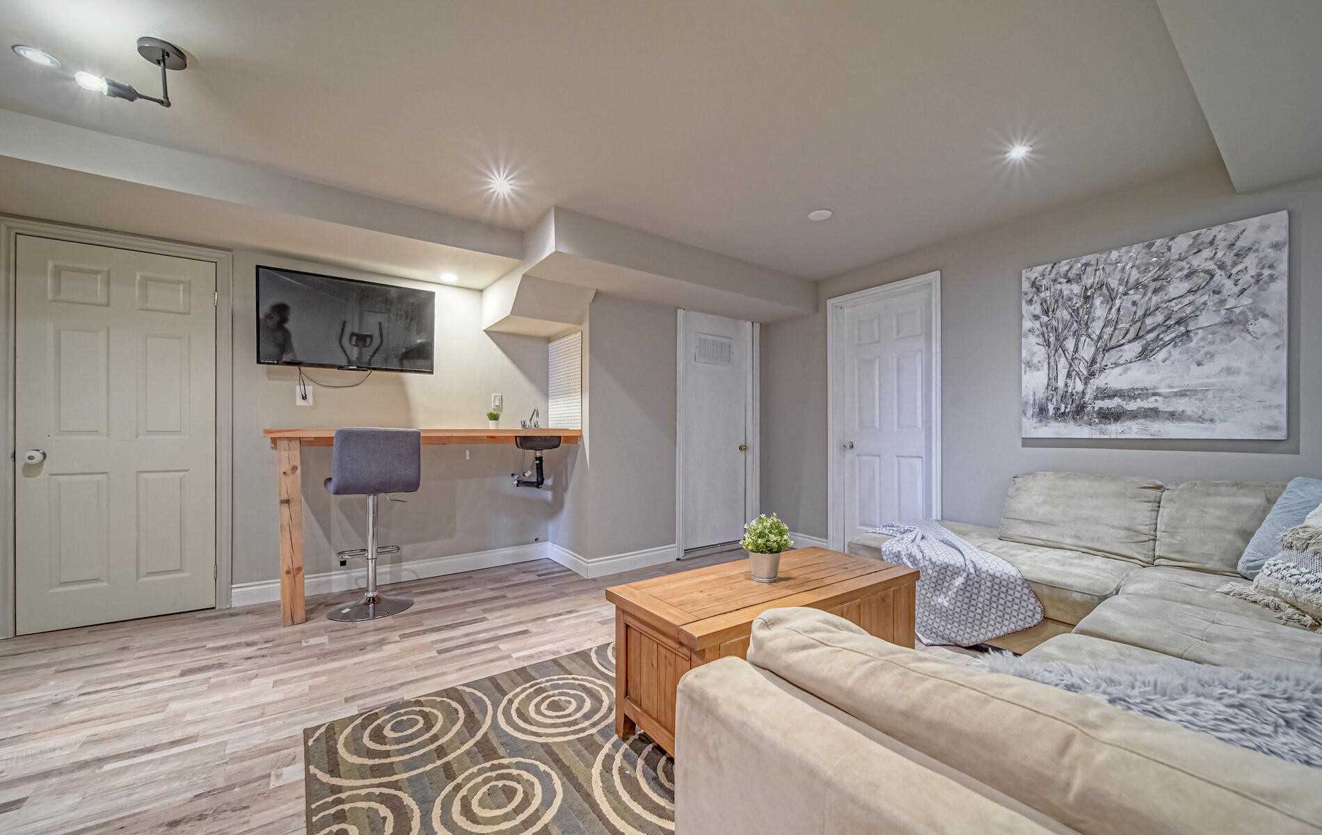 33 Hemmingway Dr