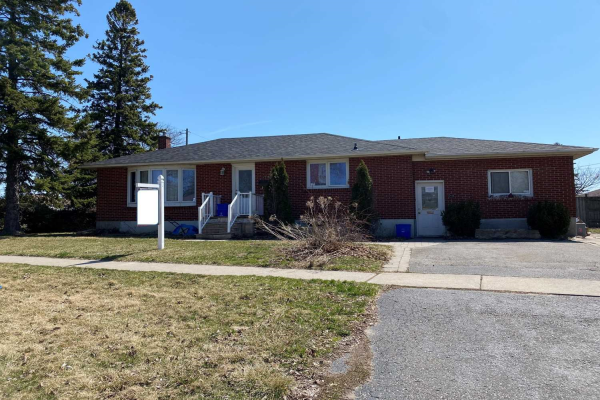 715 Phillip Murray Ave, Oshawa