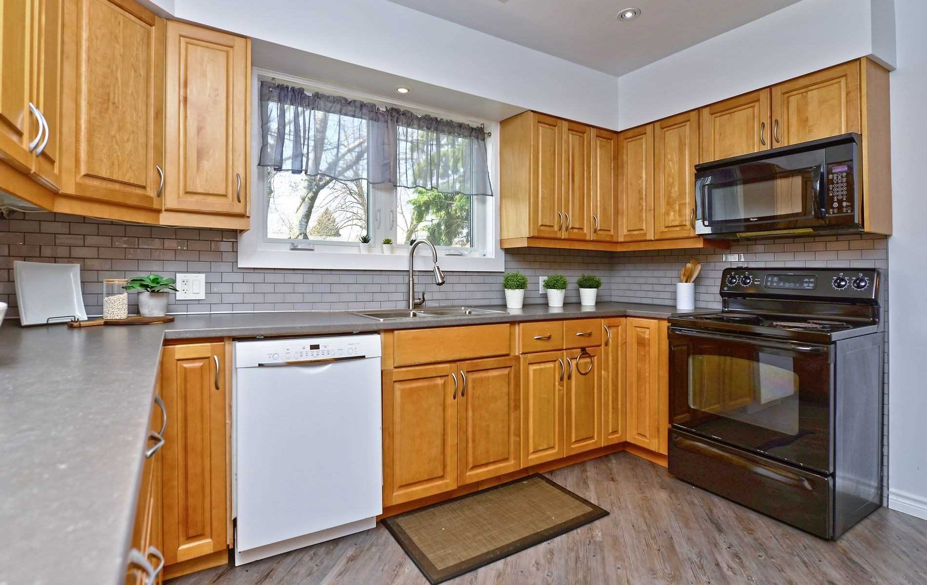 154 Burcher Rd